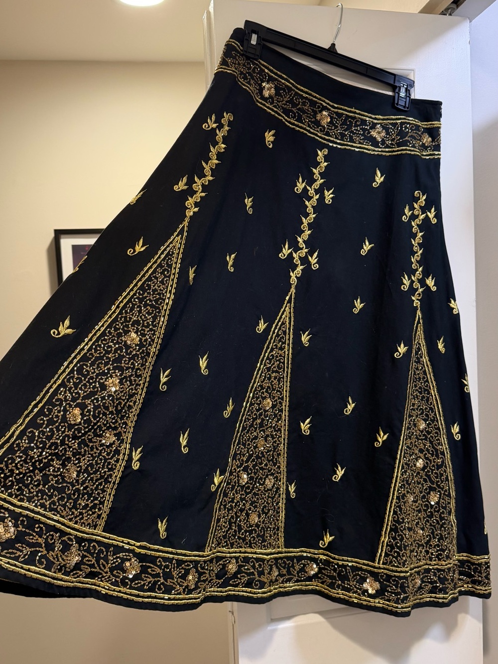 Basil & Maude Size 6 Black Skirt with Gold Embroidery